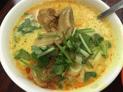 椰汁鸡河粉-成群小食店