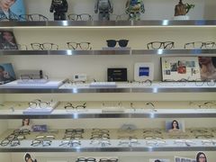 -视野联行眼镜·蔡司·尼康·授权优选门店(青浦宝龙店)