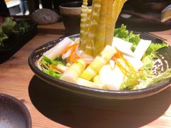 -湊湊火锅·茶憩(杭州湖滨银泰in77店)