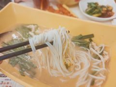 -谭仔米线(皇庭广场店)