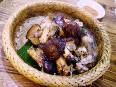彝家烤猪蹄-云上千禾(水上店)