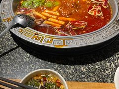 -杨肥肠火锅大排档(火车站花园店)