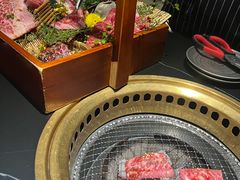 -山川小町·极番烧肉(新地假日广场店)