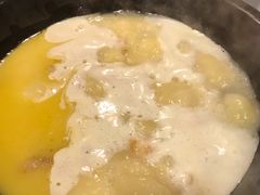 -鲜入围煮花胶鸡海鲜火锅