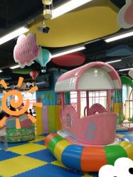 -A+B童品流行馆(中心店)