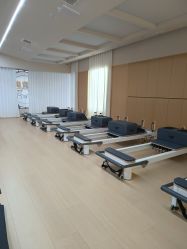 -亦美瑜伽·普拉提