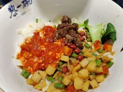 招牌牛肉四合一-黎一碗大碗手工面(城市立方店)