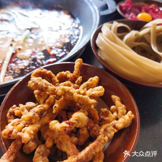 青年火锅店(王村南街店)