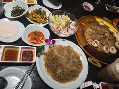 -猪啊牛呀羊啊铜盘烤肉(正大广场店)