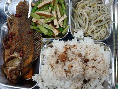 红烧罗非鱼-湖南小碗菜(正午食纷美食城店)