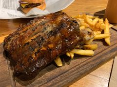 -Ribs & Burgers The Rocks