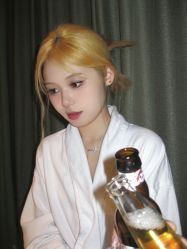 -AYO SALON