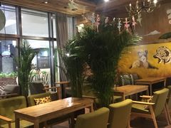 -雨舍咖啡(汉神购物广场咖啡街区店)