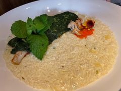 挪威三文鱼杏仁酥土豆香饭-Magnet磁食(愚园路店)
