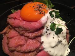 生鸡蛋牛肉丼-Red Rock(原宿店)