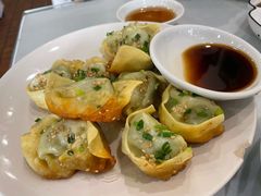生煎馄饨-小实惠嘉(威海路店)