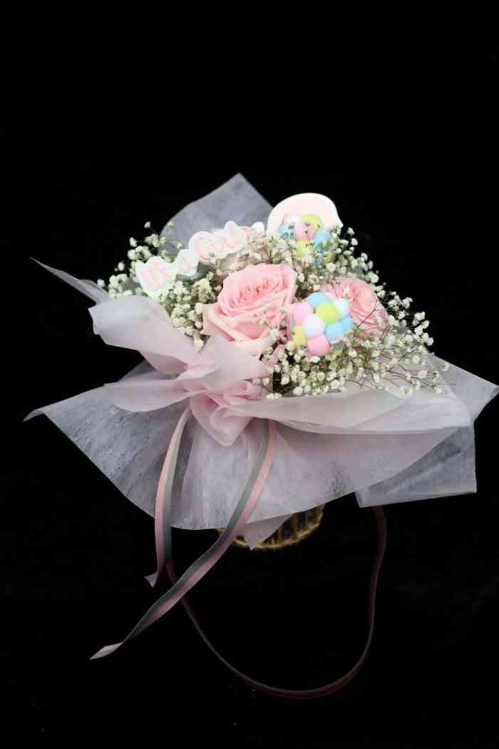 打分 叫了三束花真不错,很好,以后礼物光顾