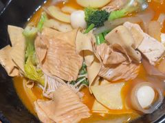 -万记麻辣烫国展总店