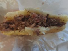 浓香驴肉火烧-闫家驴肉老店(华电一校店)