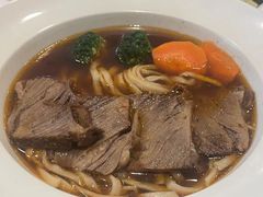 金牌红烧牛肉面-康师傅私房牛肉面(马泉营奥莱店)