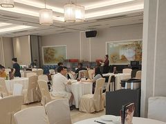-龙悦湾酒家·八阵鱼生·渔人码头店