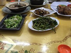 -新峰肉骨茶