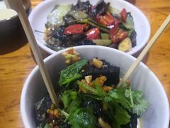 -黑色经典臭豆腐·湖南特产(坡子街店)