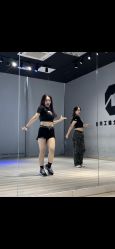 -DL专业爵士舞街舞工作室