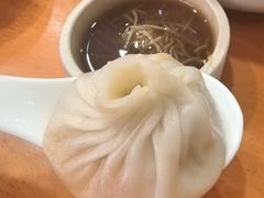 -莱莱小笼·乔艾