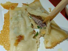 三个皮皮虾的大锅贴-二姐家三个拿手菜·北塘海鲜·大馅锅贴王(成林道店)