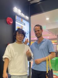 -侨治发型