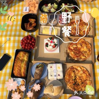 零食，有很多人来露营️