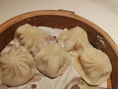 黑猪肉鲜虾小笼包-外婆家(西红门荟聚购物中心店)