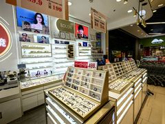 -美式眼镜·授权蔡司.依视路.尼康.豪雅.明月(南翔印象城店)