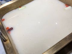 -尚尚仙·酸汤猪手·猪肚鸡火锅(华联万柳购物中心店)