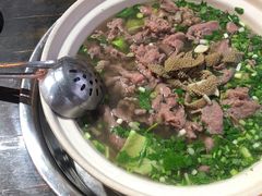 混烫汤锅-乐山食古香跷脚牛肉