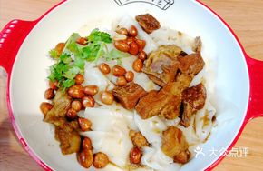 Classic Beef Brisket Wet Noodle with Chen Village Rice Noodles