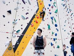 -问山MountQuest攀岩馆