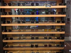 -MUJOSH木九十眼镜(月星环球港B1店)