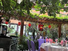 -九尊食上(生态园林酒店)