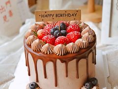 招牌红丝绒草莓裸蛋糕-艾加柒克蛋糕茶歇甜品台(春熙路店)