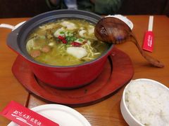 -周鱼小馆石锅酸菜鱼(活力汇店)