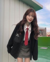 -变画·发型STUDIO