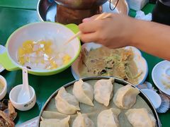 -一口猪海鲜浑锅·东北家常菜