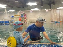 -蓝旗亲子游泳(范湖万达广场店)
