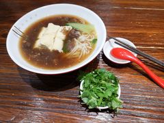 -牛吃草牛肉面(翠柏路店)