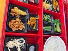 -勺子米线·云南传统小吃市集(四方街店)