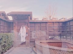 -北京热带雨林风情园酒店-停车场