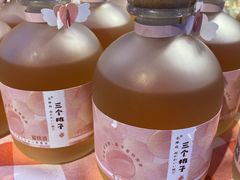 三个桃子蜜桃酒-盒马鲜生(红莲店)