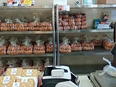 面包甜点陈列柜-清真全盛斋传统糕点(许士庙店)